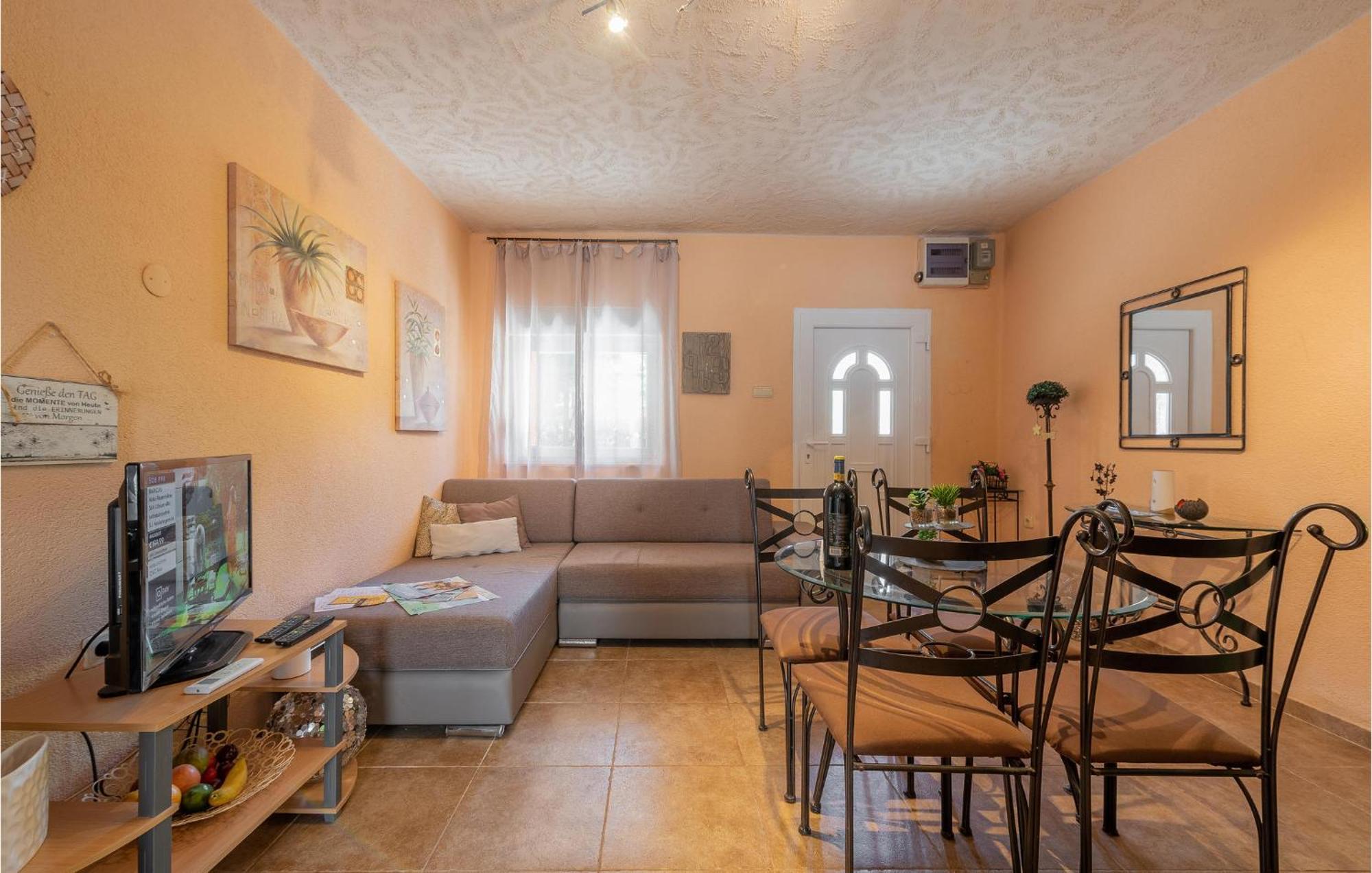 Cozy Home In Vrsi With Wifi Экстерьер фото